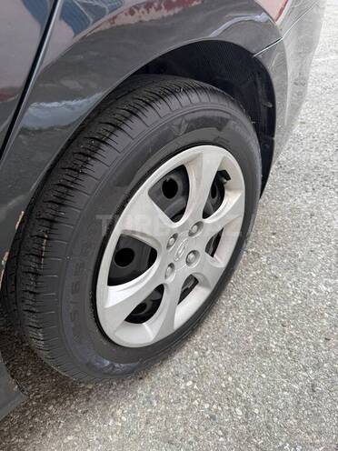 Hyundai Accent-9