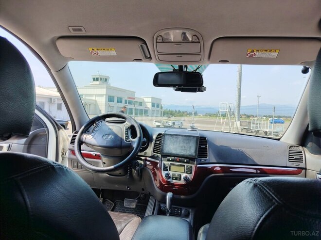 Hyundai Santa Fe-3
