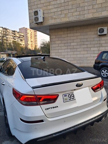 Kia Optima-3
