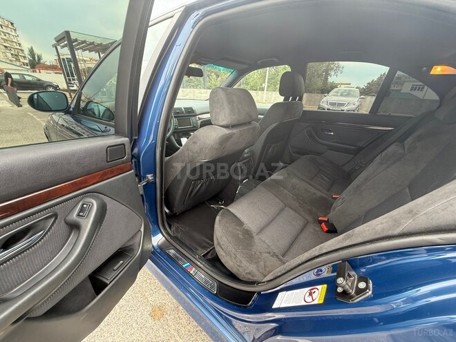 BMW 525-18