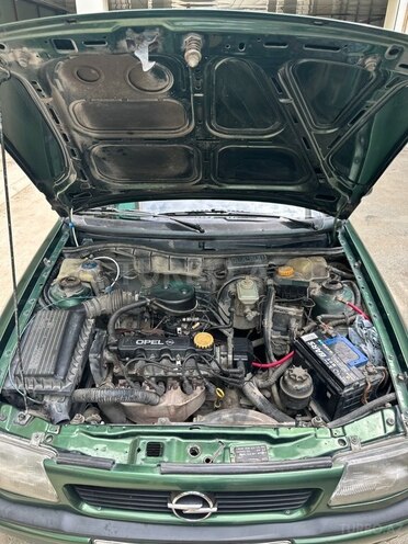 Opel Astra-7