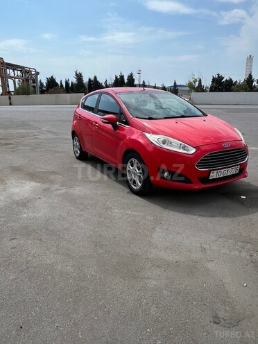 Ford Fiesta-7