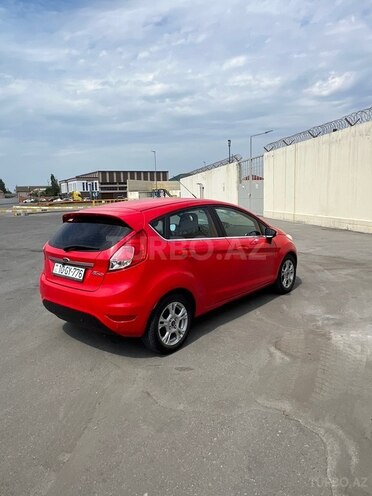 Ford Fiesta-4