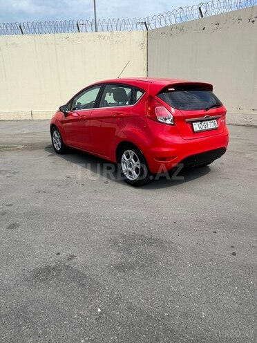 Ford Fiesta-5