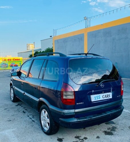 Opel Zafira-4