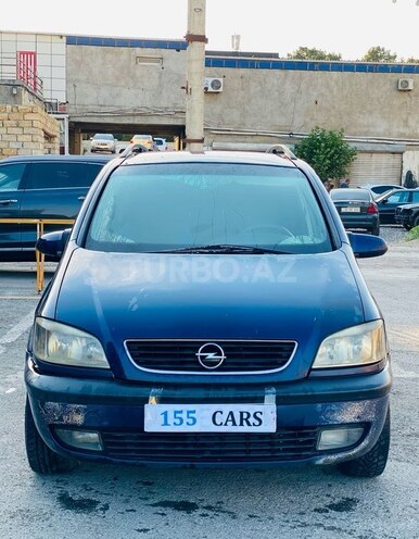 Opel Zafira-1