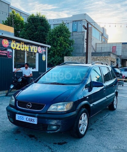 Opel Zafira-2