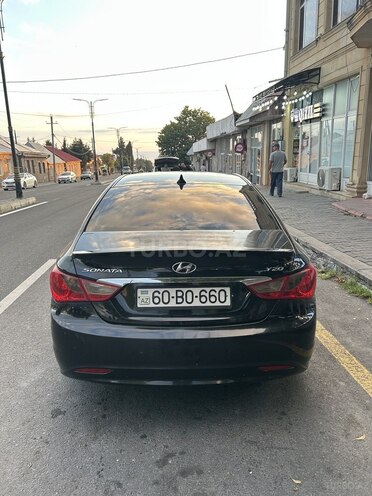 Hyundai Sonata-10