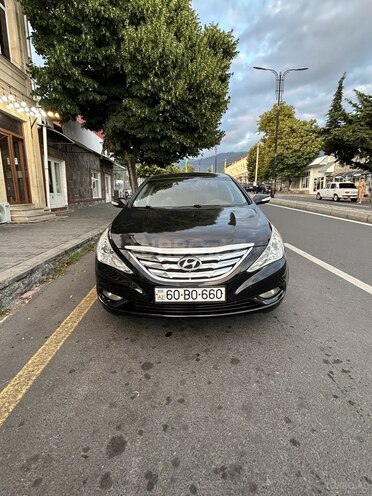 Hyundai Sonata-1