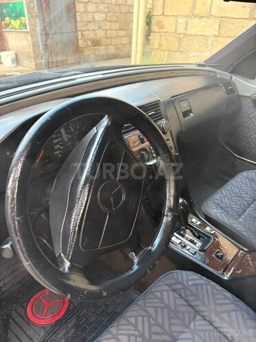 Mercedes C 180-2