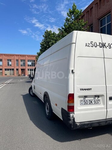 Ford Transit-2