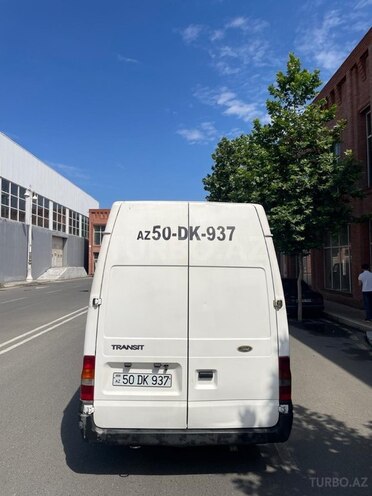 Ford Transit-3