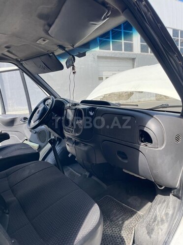 Ford Transit-7