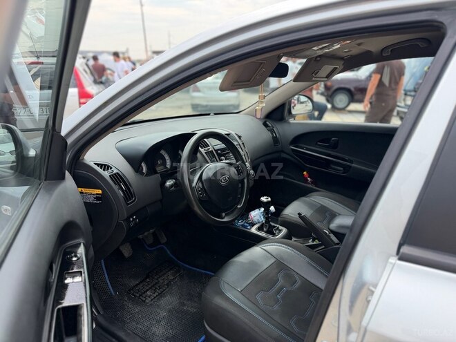 Kia Ceed-10