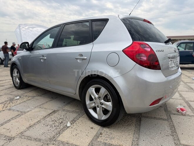 Kia Ceed-8
