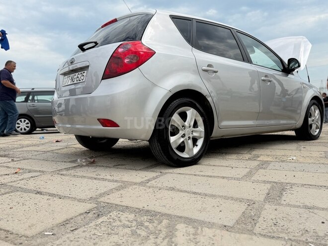 Kia Ceed-7