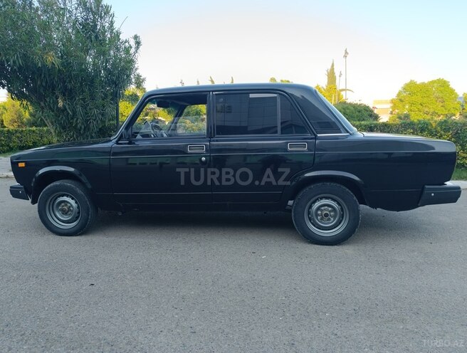 LADA (VAZ) 2107-4