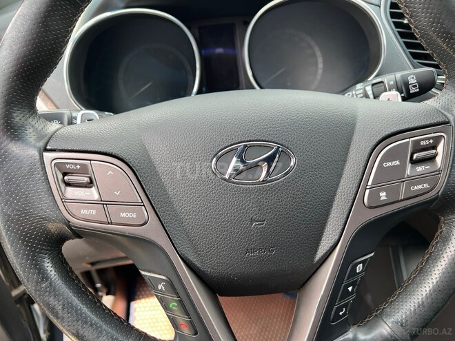 Hyundai Santa Fe-5