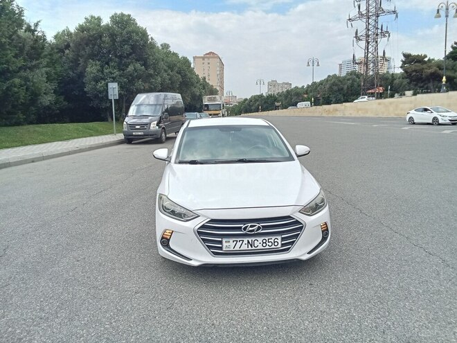 Hyundai Avante-1