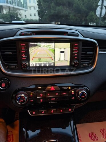 Kia Sorento-15