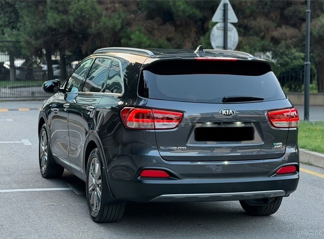 Kia Sorento-4
