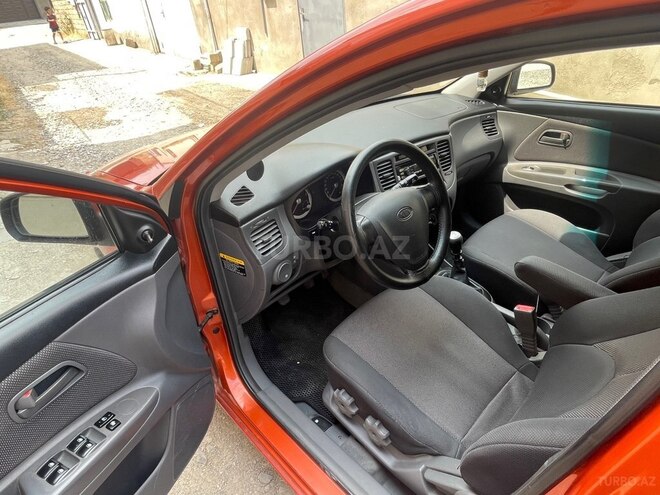 Kia Rio-4