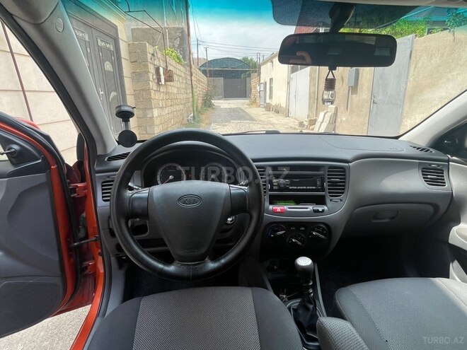 Kia Rio-7