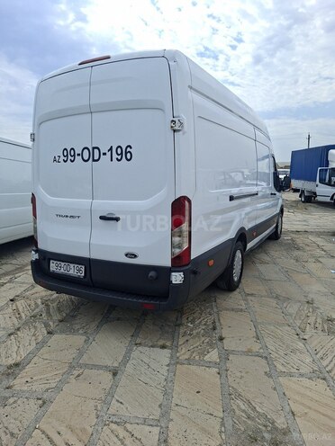 Ford Transit-3