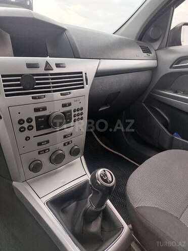 Opel Astra-7