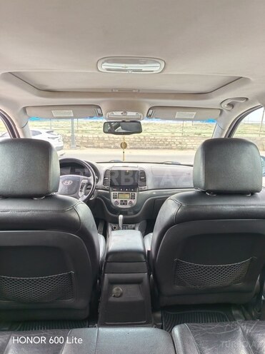 Hyundai Santa Fe-5