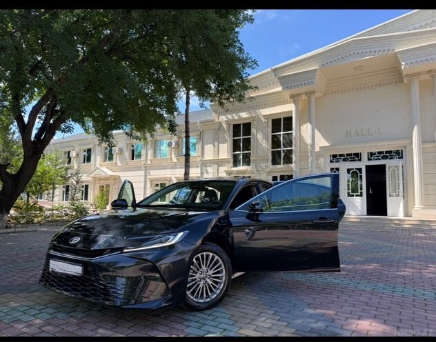 Toyota Camry-5