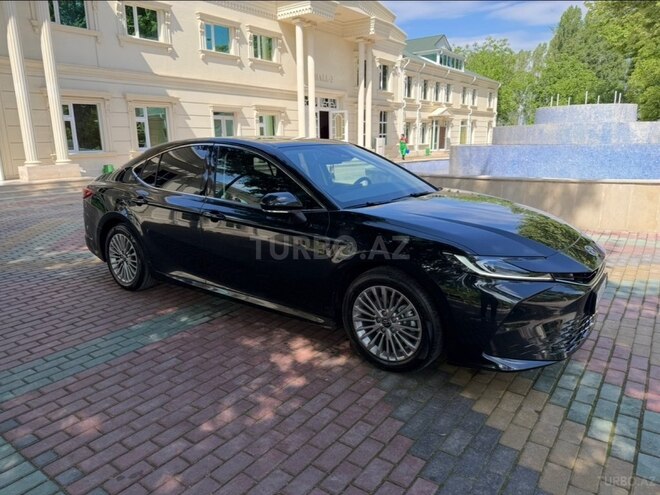 Toyota Camry-12