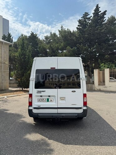 Ford Transit-4