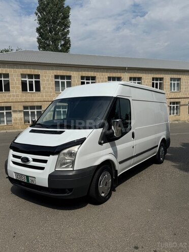Ford Transit-2