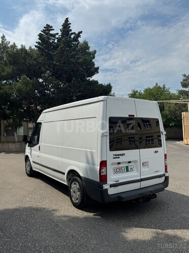 Ford Transit-5