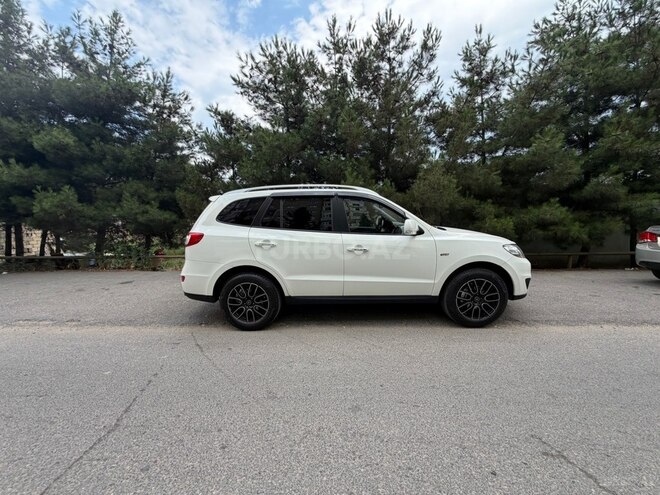 Hyundai Santa Fe-3