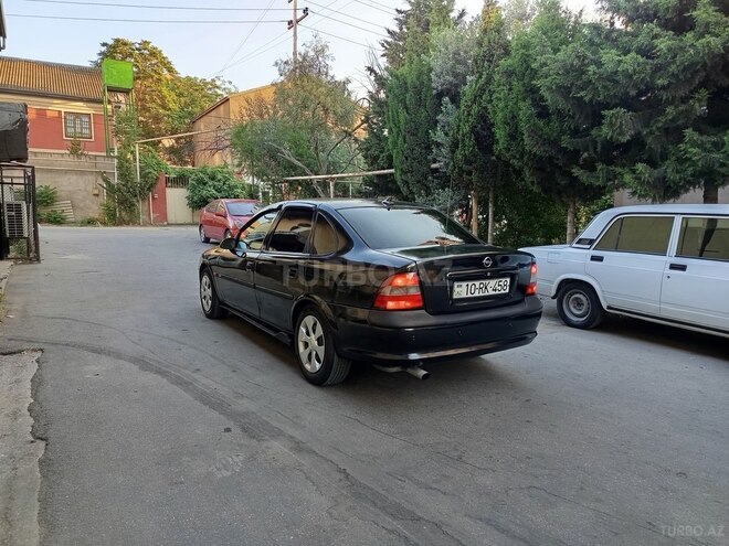 Opel Vectra-9