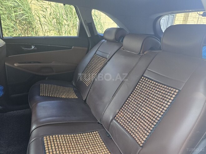 Kia Sorento-5