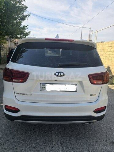 Kia Sorento-4