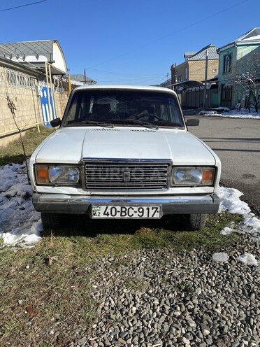 LADA (VAZ) 2107-1