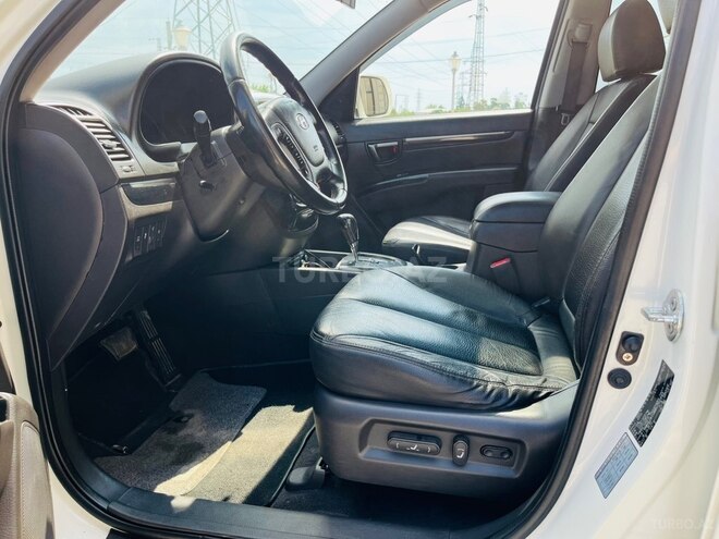 Hyundai Santa Fe-17