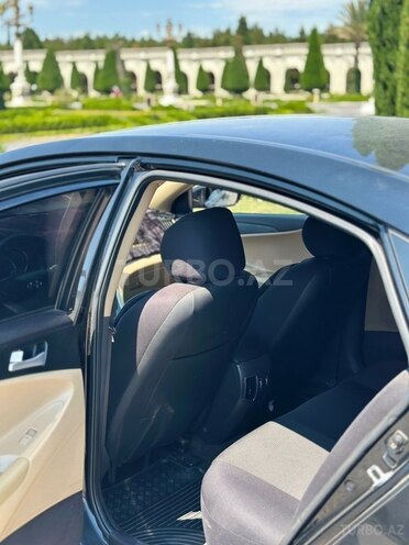 Hyundai Sonata-7