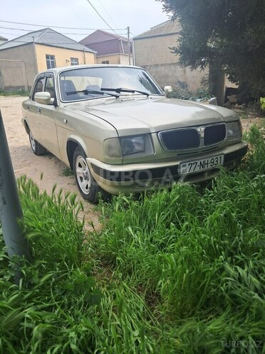 GAZ 3110 "Volga"-1