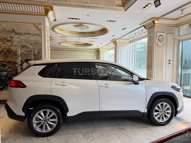 Toyota Corolla Cross-5