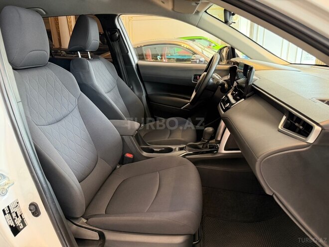 Toyota Corolla Cross-11