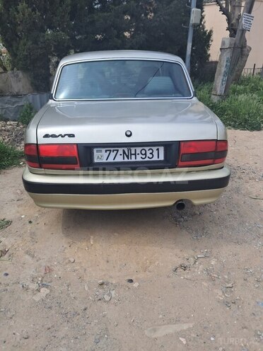 GAZ 3110 "Volga"-4