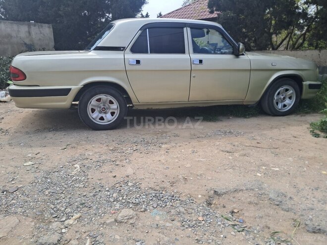 GAZ 3110 "Volga"-8