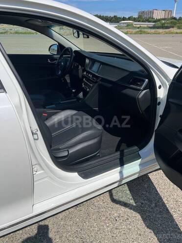 Kia K5-16