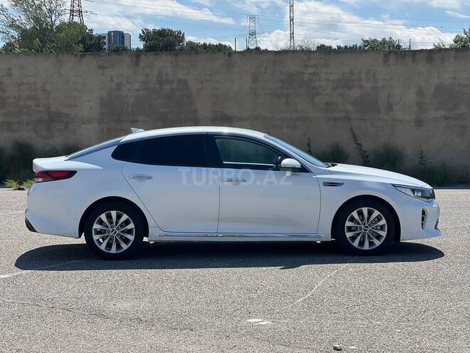 Kia K5-8