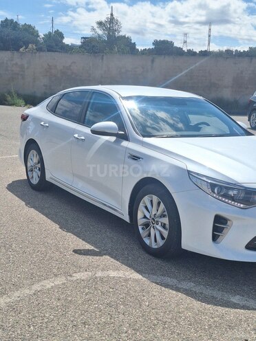 Kia K5-3